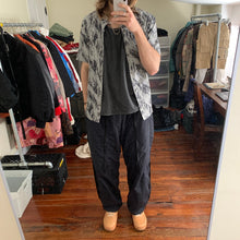 Load image into Gallery viewer, 1980s Issey Miyake Grey Oversized Printed Shirt - Size L