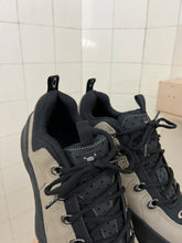 Load image into Gallery viewer, 2000s Oakley ‘Nail’ Low Top in Sand - Size 12 US