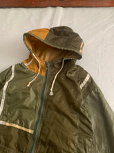 Load image into Gallery viewer, 2000s Vintage Jipijapa British Reconstructed Parachute Fabric Jacket - Size L