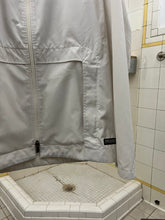 Load image into Gallery viewer, 2000s Samsonite ‘Travel Wear’ Light Jacket with Mesh Front Pockets and Back Cargo Pocket - Size M
