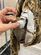 Load image into Gallery viewer, 2000s Griffin Wetlands Camo Combat Jacket with Back Pouch Pocket - Size L