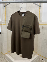 Load image into Gallery viewer, 2000s Samsonite 'Travel Wear' Brown Wallet Pocket Tee - Size M