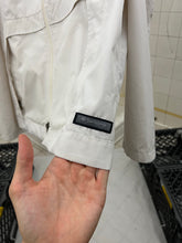 Load image into Gallery viewer, 2000s Samsonite ‘Travel Wear’ Light Jacket with Mesh Front Pockets and Back Cargo Pocket - Size M