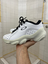 Load image into Gallery viewer, 2000s Oakley ‘Shoethree’ Lace-Up Sneakers in White - Size 7 US