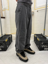Load image into Gallery viewer, 2000s Vintage Longboard Grey Cargo Pants - Size M