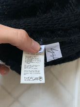 Load image into Gallery viewer, 2000s Yohji Yamamoto Textured Knitted Hat - Size M
