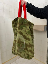 Load image into Gallery viewer, ss2019 Bernhard Willhelm Oversized Tote with Alligator Print - Size OS