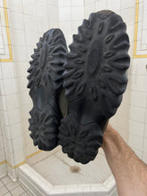 Load image into Gallery viewer, 2000s Oakley ‘Chopsaw’ Low Top Sneakers - Size 12 US