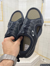 Load image into Gallery viewer, 2000s Oakley ‘Big Smoke’ Sandals in Black - Size 12.5 US