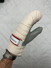 Load image into Gallery viewer, 1990s Salomon Thinsulate Nylon Mittens - Size M
