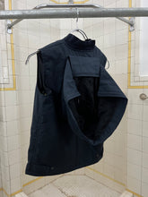 Load image into Gallery viewer, 2000s Samsonite ‘Travel Wear’ Mini-Backpack Vest - Size M