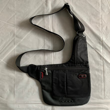 Load image into Gallery viewer, 2000s Vintage TUMI T-TECH 5135D Black Saddle Bag - Size OS