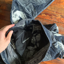 Load image into Gallery viewer, aw2012 Issey Miyake APOC Abstract Circle Graphic Denim - Size M