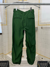 Load image into Gallery viewer, ss2007 Issey Miyake Green Textured Nylon Tactical Pants - Size M