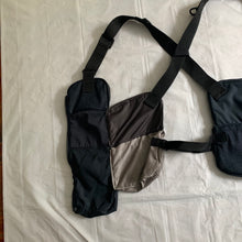Load image into Gallery viewer, ss2009 Margiela Multipocket Strapped Vest - Size OS
