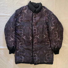Load image into Gallery viewer, 2000s Issey Miyake Extended Graphic Lined Puffer Jacket - Size L