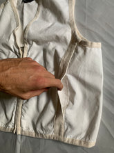 Load image into Gallery viewer, 1990s Armani White with Beige Trim Racer Vest - Size L