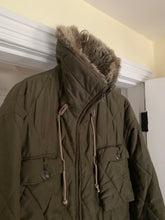 Load image into Gallery viewer, 1990s Armani Olive Quilted M65 Field Jacket with Fur Collar - Size M
