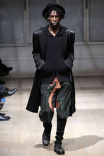 Load image into Gallery viewer, aw2009 Yohji Yamamoto Red Cupro Cobra Shorts - Size XL
