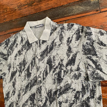 Load image into Gallery viewer, 1980s Issey Miyake Grey Oversized Printed Shirt - Size L