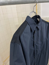Load image into Gallery viewer, 2000s Samsonite ‘Travel Wear’ Vented Workshirt - Size L