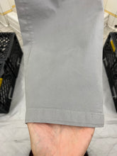 Load image into Gallery viewer, 2000s Samsonite ‘Travel Wear’ Cotton Cargo Pants - Size L