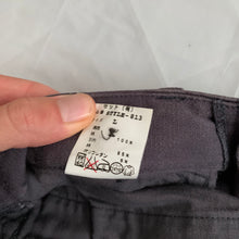 Load image into Gallery viewer, 2001 General Research Faded Plum Ribbed Paneled Bike Pants - Size L