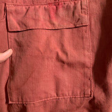 Load image into Gallery viewer, 1940s Vintage WW2 US Navy Faded Red Gunner Smock - Size L