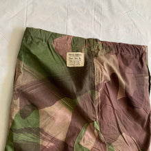 Load image into Gallery viewer, 1940s Vintage WW2 British SAS Brush Camo Pants - Size XXL