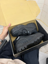 Load image into Gallery viewer, 2000s Oakley ‘Pit Shoe’ Chunky Sneakers - 12 US