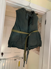 Load image into Gallery viewer, 1940s Vintage WW2 US Kapok Life Jacket - Size OS