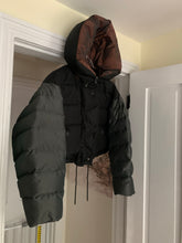 Load image into Gallery viewer, aw1993 Issey Miyake Super High Neck Cropped Puffer Jacket - Size M