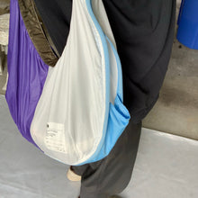 Load image into Gallery viewer, 1990s Final Home Circle Shoulder Bag - Size OS