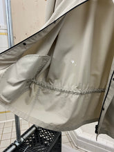 Load image into Gallery viewer, 2000s Samsonite 'Travel Wear' Khaki Hooded Windbreaker - Size L