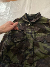 Load image into Gallery viewer, 2000s Vintage Griffin DPM Jacket with Hidden Inside Back Pocket - Size M