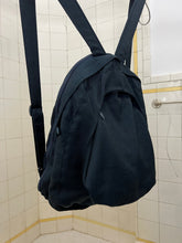 Load image into Gallery viewer, Late 1990s Mandarina Duck Transformable 'Jackpack' - Size M