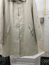 Load image into Gallery viewer, 2000s Mandarina Duck 'Mould' Clasp Long Coat - Size M