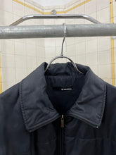Load image into Gallery viewer, 2000s Samsonite ‘Travel Wear’ Nylon Jacket with Ribbed Sleeves - Size L
