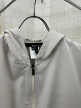 Load image into Gallery viewer, 2000s Samsonite ‘Travel Wear’ Light Jacket with Mesh Front Pockets and Back Cargo Pocket - Size M