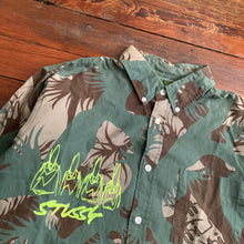 Load image into Gallery viewer, ss2006 Vintage Stussy x Futura x Maharishi DPM Shirt - Size M