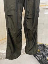 Load image into Gallery viewer, ss2007 Issey Miyake Olive Darted Knee Cargo Pants - Size L