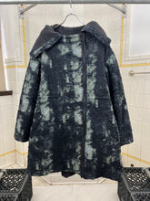 Load image into Gallery viewer, aw1998 Issey Miyake Crinkle Dyed Puffer with High Neck and Fleece Lining - Size L