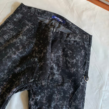 Load image into Gallery viewer, ss2005 Junya Watanabe Digi Camo Dyed Pants - Size L