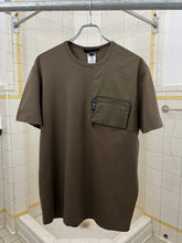 Load image into Gallery viewer, 2000s Samsonite 'Travel Wear' Brown Wallet Pocket Tee - Size M