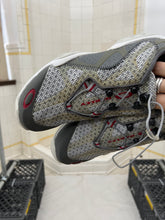 Load image into Gallery viewer, 2000s Oakley Mesh Water Shoes with Bungee Lace System - Size 8.5 US