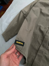 Load image into Gallery viewer, 2000s Vintage Yak Pak Tactical Shirt with Removable Sleeves - Size L