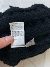 Load image into Gallery viewer, 2000s Yohji Yamamoto Textured Knitted Hat - Size M