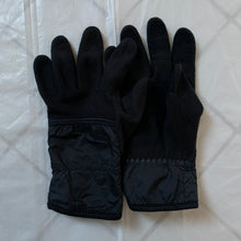 Load image into Gallery viewer, ~aw2000 Issey Miyake Black Technical Gloves - Size OS