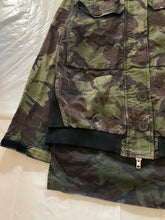 Load image into Gallery viewer, 2000s Vintage Griffin DPM Jacket with Hidden Inside Back Pocket - Size M