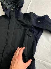 Load image into Gallery viewer, aw2005 Junya Watanabe Goretex Articulated Technical Mountain Jacket - Size M